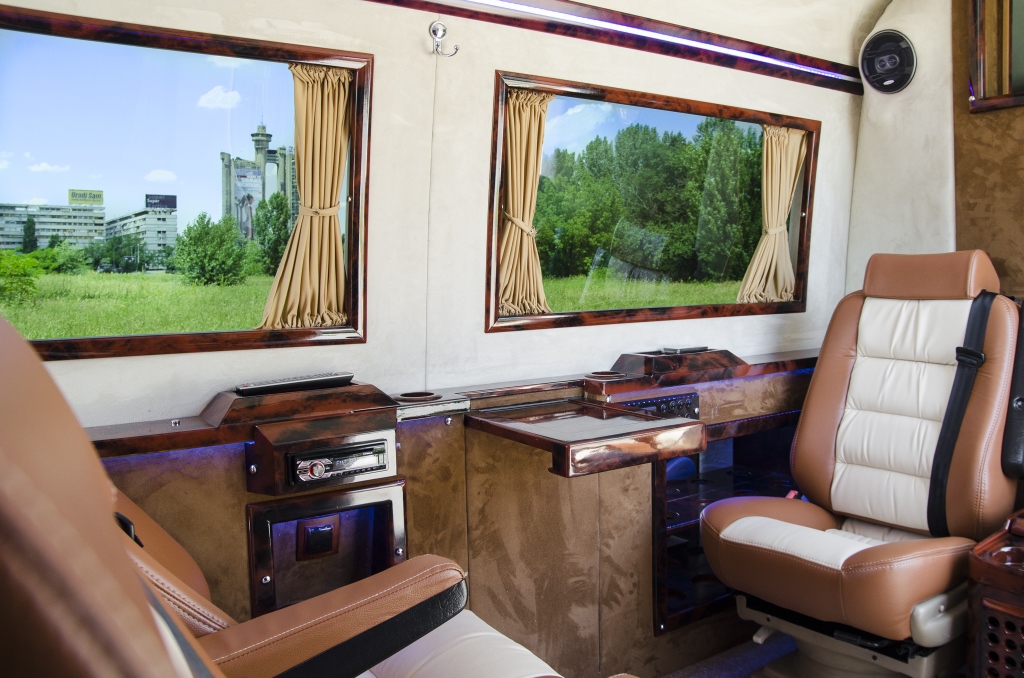 Sedišta u Mercedes Sprinter kombiju