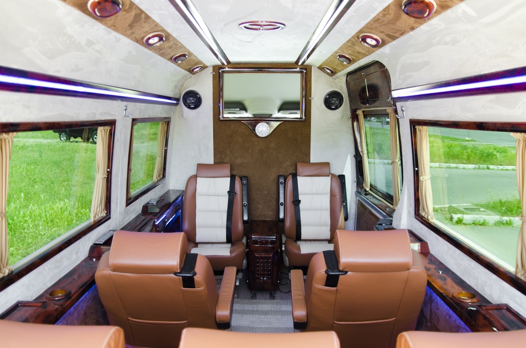 Iznajmljivanje autobusa - MONTESOL TRAVEL BEOGRAD :: VEĆ 34 GODINE SA VAMA